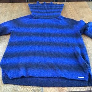 Michael Kors XL Blue and Navy/Blackish Sweater